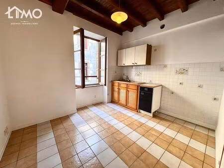 studio à louer centre ville d'eymoutiers