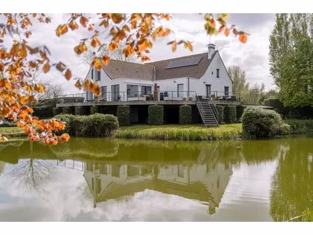 exclusieve eigendom op een idyllisch domein van 5.160 m² in alveringem