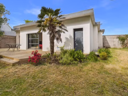 maison plobannalec lesconil 4 pièce(s) 94 m2