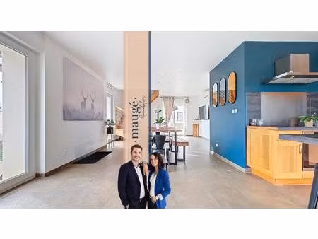 appartement - duplex - 2 chambres - jardin - 2 place de parking privatives - au calme - sa