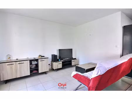 appartement marseille 10 63 m² t-3 à vendre  229 000 €