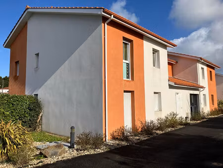 a vendre appartement de 3 pièces proche du lac de la métairie à royan