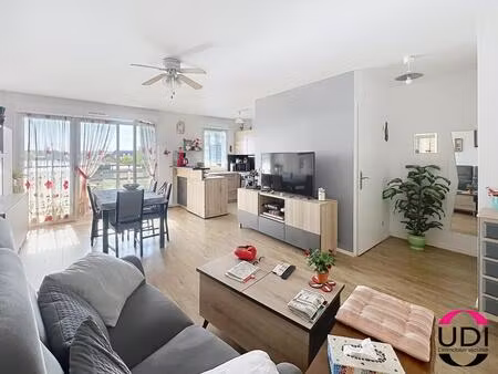 appartement 3 pièces rénové - 75m²