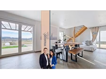 maison - duplex - 2 chambres - jardin - 2 place de parking privatives - au calme - sans vi