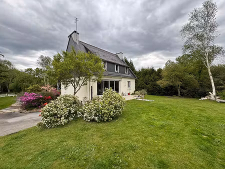 maison 4 chambres avec jardin + terrain 1ha