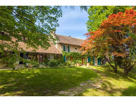 maison peyrieu au calme avec vaste terrain