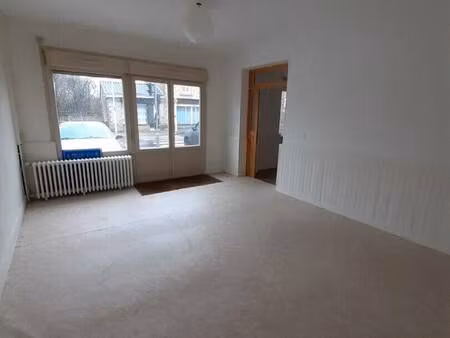 local commercial à louer