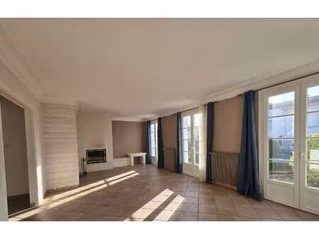 vente maison aux sables-d'olonne (85100) : à vendre / 120m² les sables-d'olonne