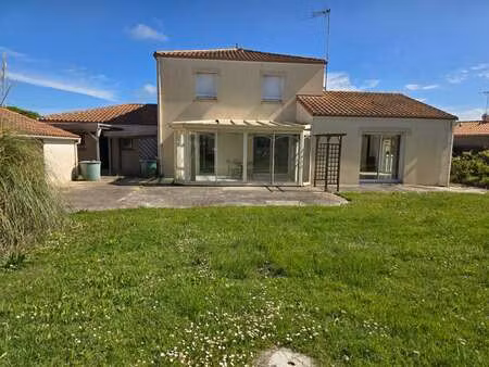 vente maison à tharon-plage (44730) : à vendre / 145m² tharon-plage