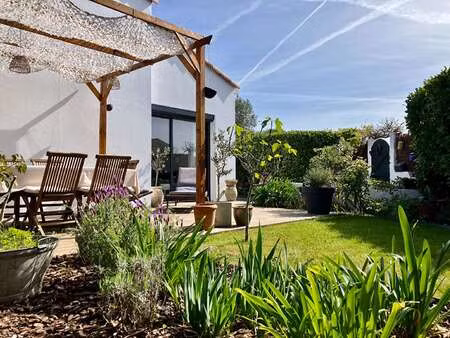 vente maison aux sables-d'olonne (85100) : à vendre / 91m² les sables-d'olonne