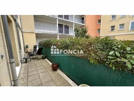 corbeil-essonnes appartement 2 pièces avec terrasse