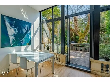 maison de luxe à vendre dans le quartier hôtel de ville-quinconce-saint seurin-fondaudège