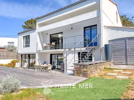 vente maison piscine aux sables-d'olonne (85100) : à vendre piscine / 225m² les sables-d'o