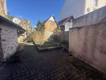 location appartement t1 à châteaubriant ville aux roses (44110) : à louer t1 / 57m² châtea