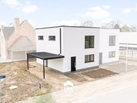 maison à vendre à bree € 270.000 (lnj8w) | zimmo