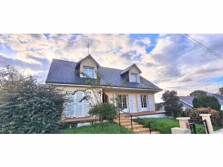 vente maison à solesmes (72300) : à vendre / 180m² solesmes