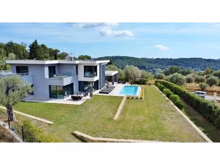 proche mougins - au sommet d'une colline - villa d’exception avec vue panoramique