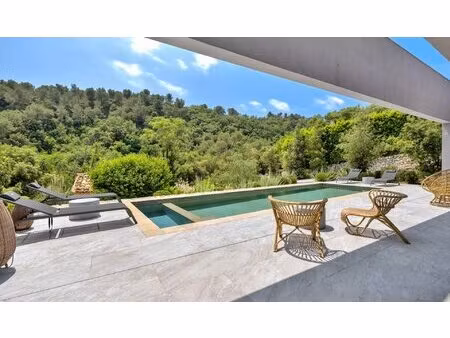 villa au paradis dans la nature à 500m du coeur de valbonne