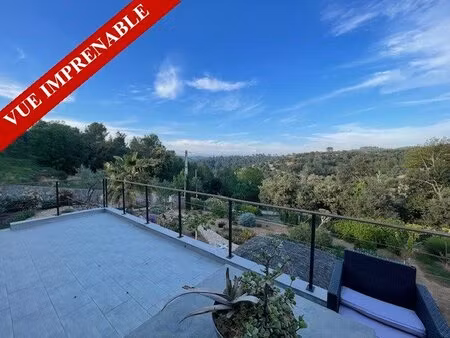 villa 4 chambres sur 883 m² de terrain