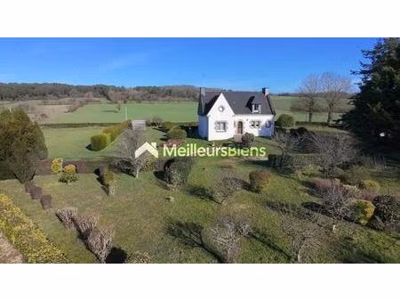 maison familiale avec vue panoramique et terrain constructible à monteneuf