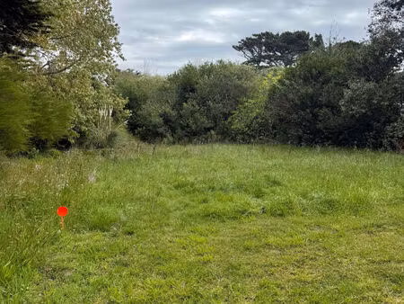 terrain à bâtir de 703 m² proche portivy