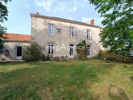 vente maison à nalliers (85370) : à vendre / 206m² nalliers