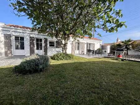 vente maison à saint-gilles-croix-de-vie croix de vie (85800) : à vendre / 38m² saint-gill