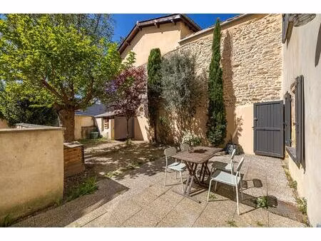 duplex de charme avec jardin paysagé à rochetaillée-sur-saône