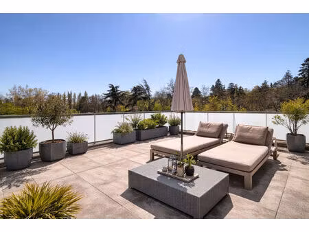 exclusivité - appartement t5 toit-terrasse ecully 120m2 avec garage  piscine et terrasse d