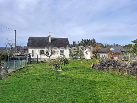 maison 5 pièces - 120m² - dépendances à chameyrat - calme et vue campagne