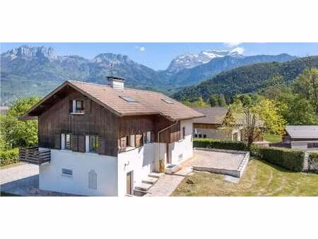 maison avec jardin et terrasse duingt (74)