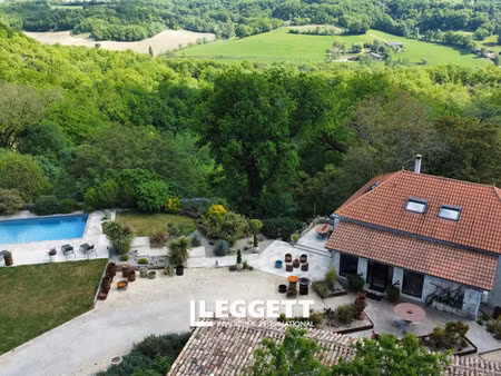 maison 10 pièce(s)  saint-beauzeil