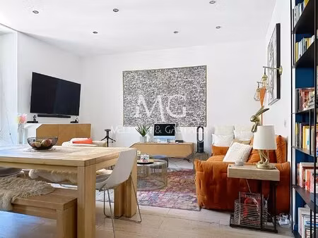 cannes – 2p 52 m² – proche palais des festivals & mer – traversant – beaux volumes – belle