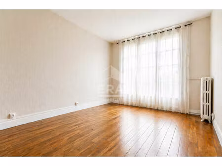 2 pièces 37 m² - lumineux- balcon