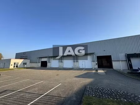 vente local d'activités 1 491 m²