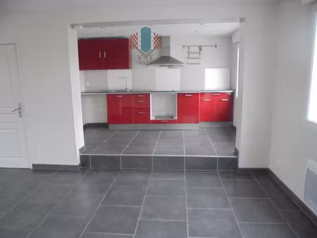 investisseur; 3 lots dont 2 locaux commerciaux et 1 maison ;