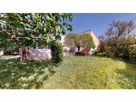 carcassonne  maison d'architecte avec jardin