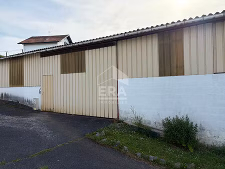 cambo-les-bains - hangar/terrain à vendre -