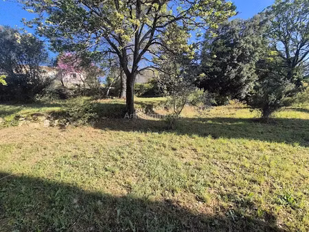 vente terrain 550 m² à draguignan (83300)  120 000 €