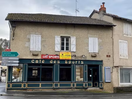 vente immeuble 4 pièces 170 m² à figeac (46100)  25 000 €