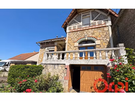 maison saint-amand-montrond m² t-5 à vendre  119 900 €