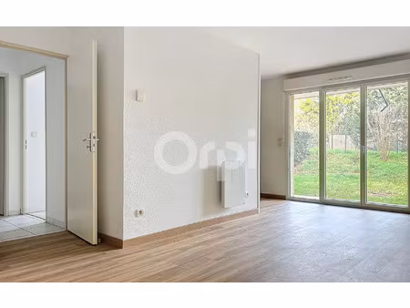 location appartement  m² t-2 à cublac  430 €