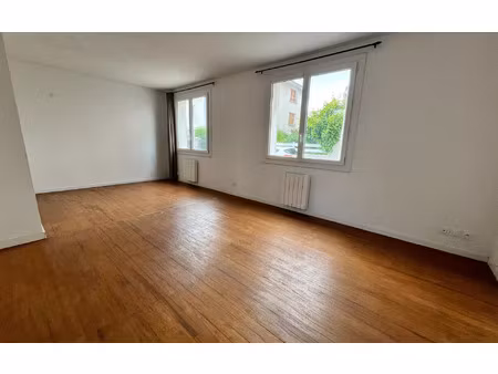 location appartement  53 m² t-2 à limoges  520 €