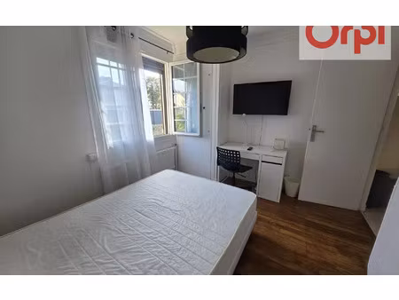 location maison  269.46 m² t-2 à sainte-geneviève-des-bois  490 €