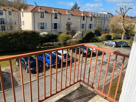 studio 30 m2 à bièvres (91)