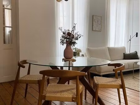 appartement t3 66m2 rénové avec charme de l’ancien aux chalets