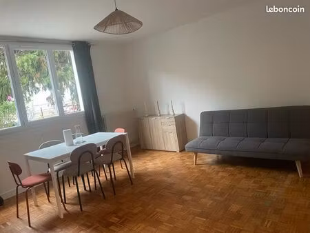 appartement t3 balcon & garage