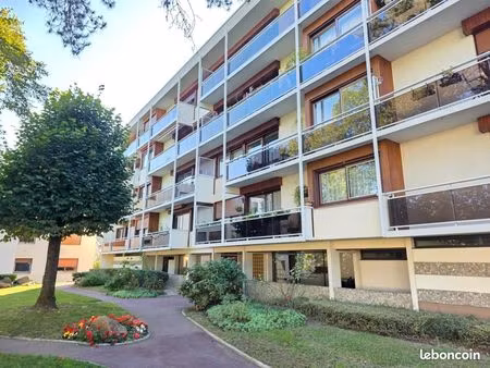 appartement 3 pièces 69 m²