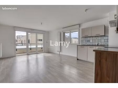 appartement 4 pièces 74 m²