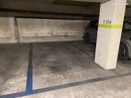 parking 12 m² marseille 05